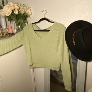 Light green knitted sweatshirt